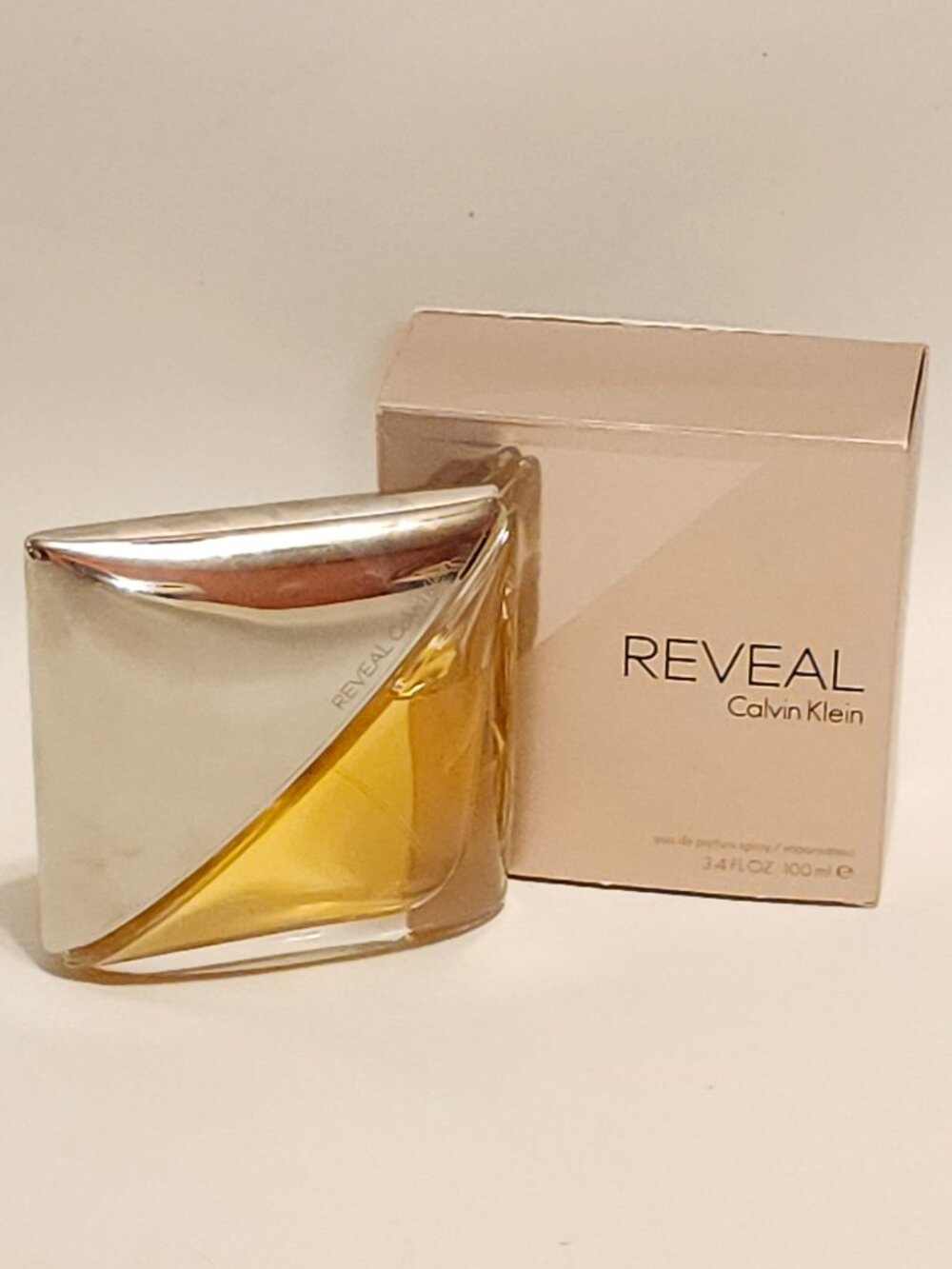 RARE Calvin Klein Reveal 3.4 oz 100ml FRAGRANCE for women very hard to find